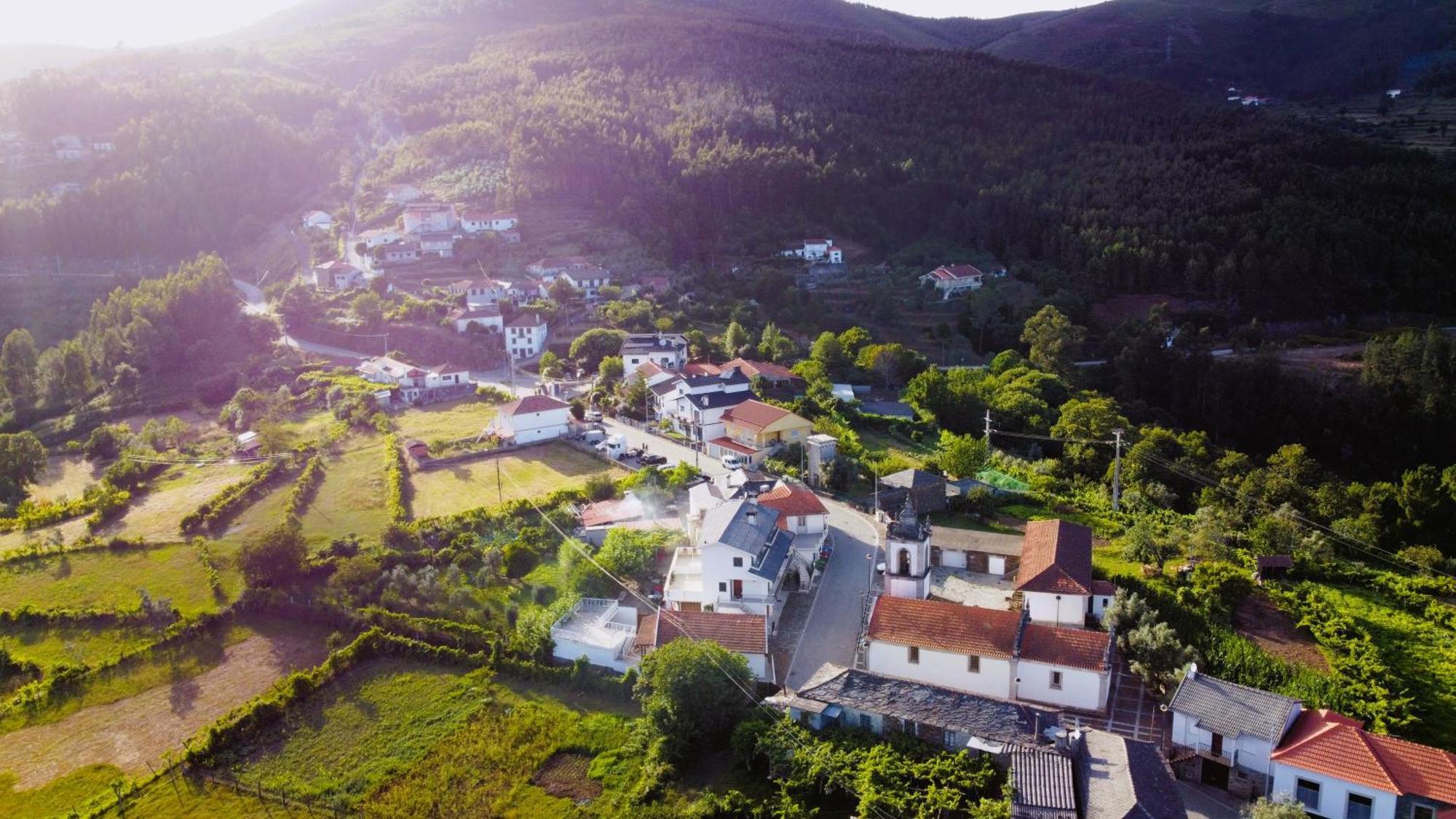 Vila Nazare Bed & Breakfast Castro Daire Ngoại thất bức ảnh